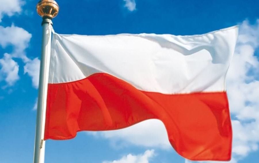 Obraz dla aktualności o tytule: Wywieśmy flagę w Dzień Flagi!